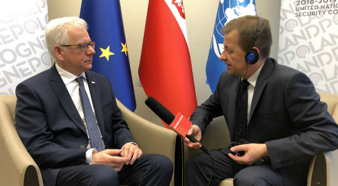 Jacek Czaputowicz podczas rozmowy z Markiem Wałkuskim - zdjęcie archiwalne
