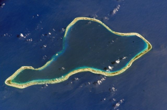 Атол Муруроа, здымак са спадарожніка NASA 